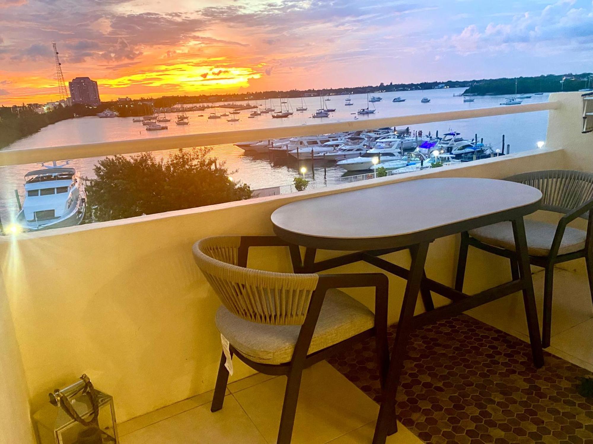 Modern Waterfront Apartment With Miami Skyline View, Free Parking 5 Mins Drive To ไมอามีบีช ภายนอก รูปภาพ